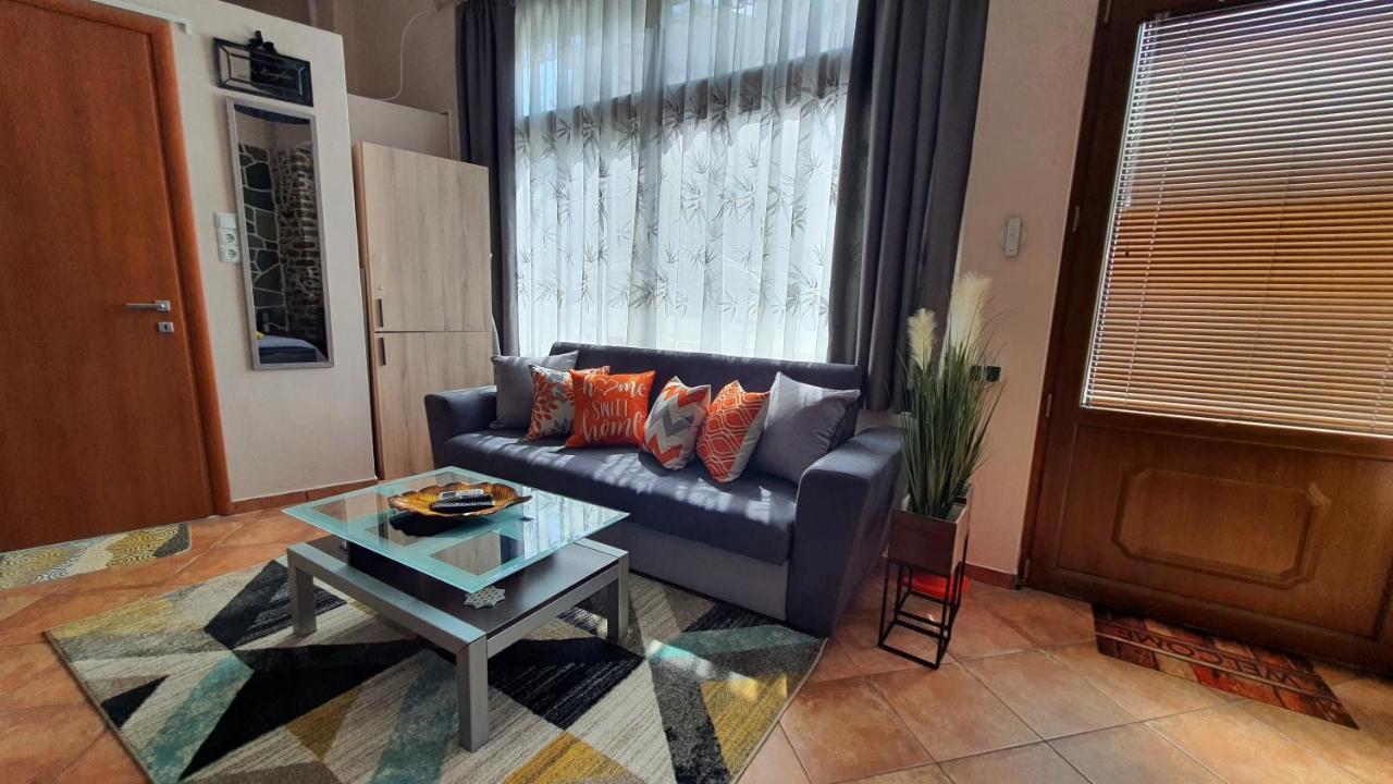 Art Studio Center Кавала Екстериор снимка