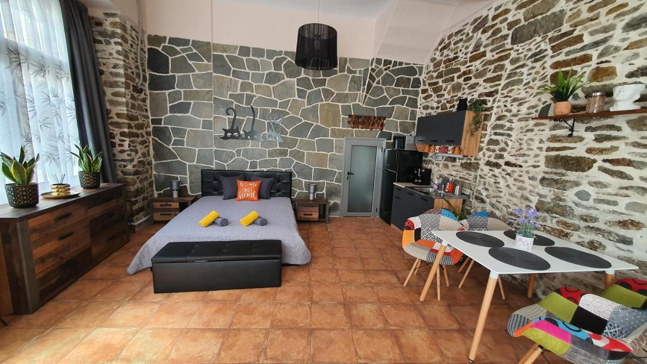 Art Studio Center Кавала Екстериор снимка